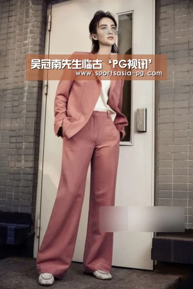 吴冠南先生临古‘PG视讯’(图1) PG电子